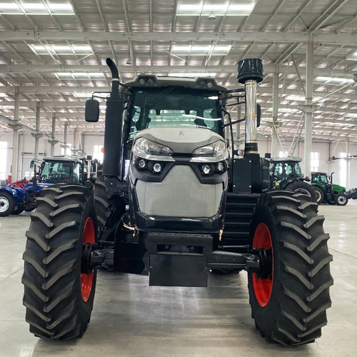 180hp večnamenski traktor